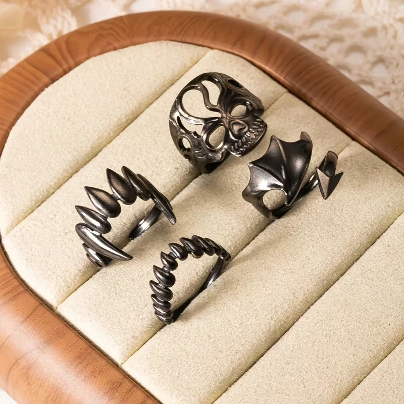 Black Gothic Ring Set 4 Rings – Skull Bat Spine Rings